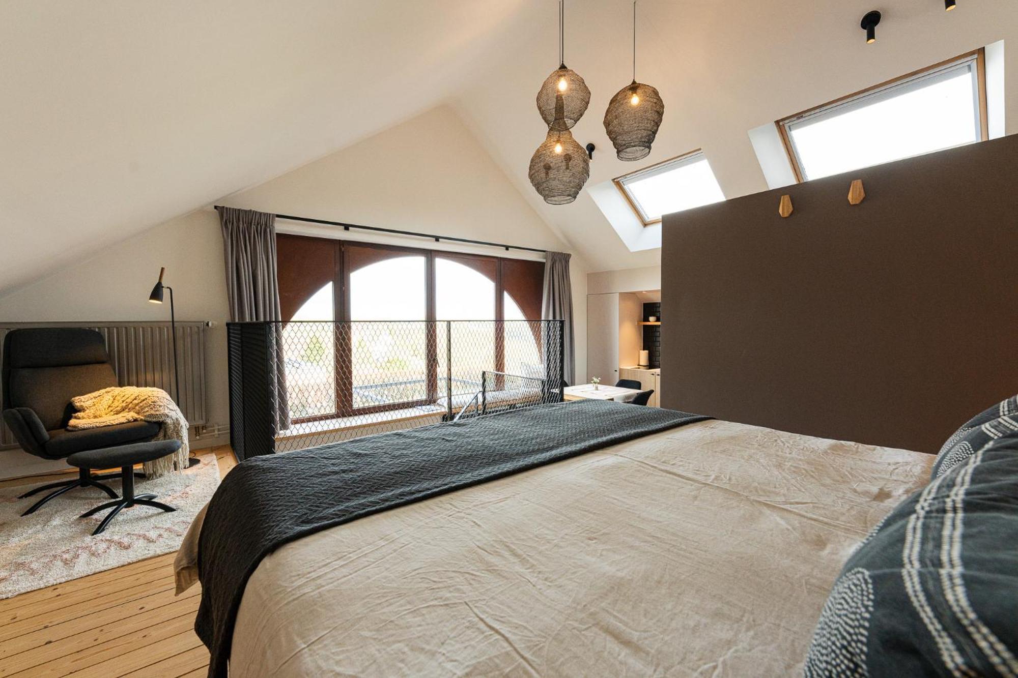 Le Temps De Livresse Apartment Namur Bagian luar foto